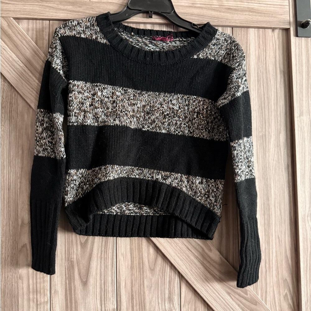 Take Out Black and Gray Crew Neck Sweater with Metallic Stripes